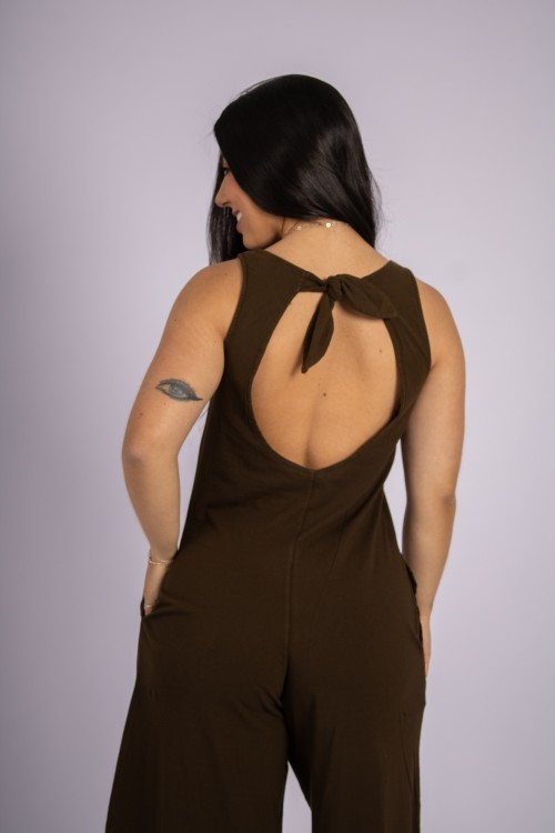 Macacão Pantalona Com Amarração Nas Costas Café