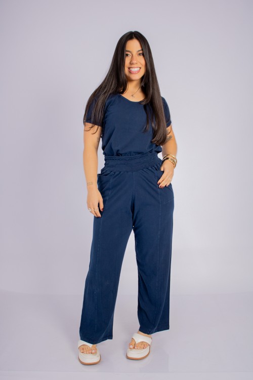 Conjunto Blusa Com Recortes E Calça Reta Com Bolsos Azul Marinho