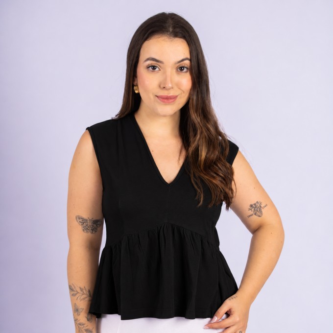 Blusa Decote V Com Babado Preto
